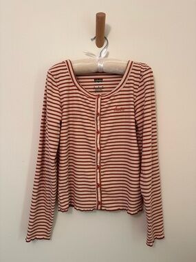 Levi’s Striped Button Up Stretchy Soft Long Sleeve Shirt w Ruffle Details